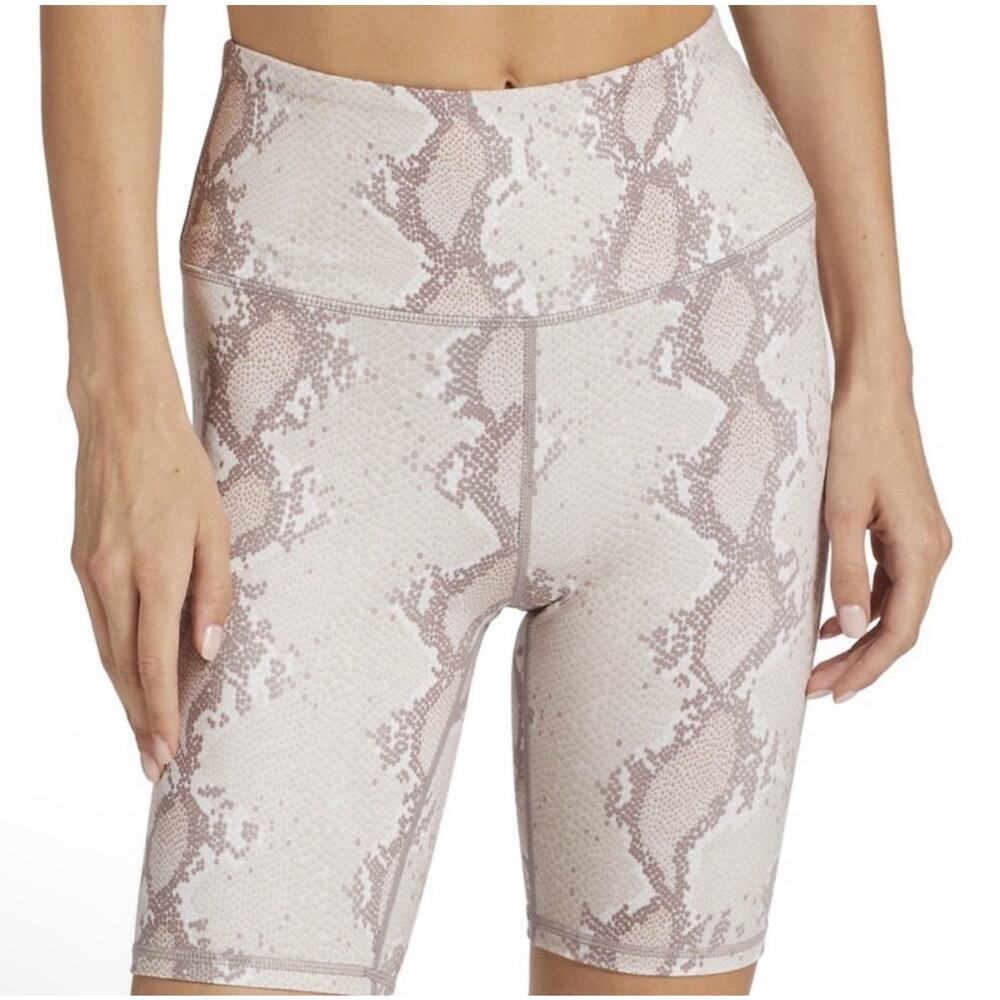Varley Albury Biker Shorts Small NWT Champagne Snake Print High Rise Sculpting